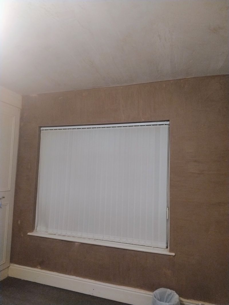 Smooth interior wall skimming and plastering work by local Leigh plasterers in Greater Manchester